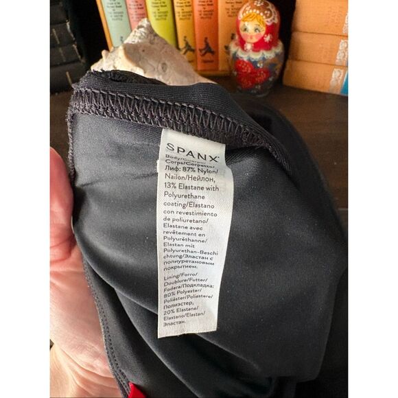 Spanx Faux Leather Leggings In Black Size Medium - Picture 5 of 6